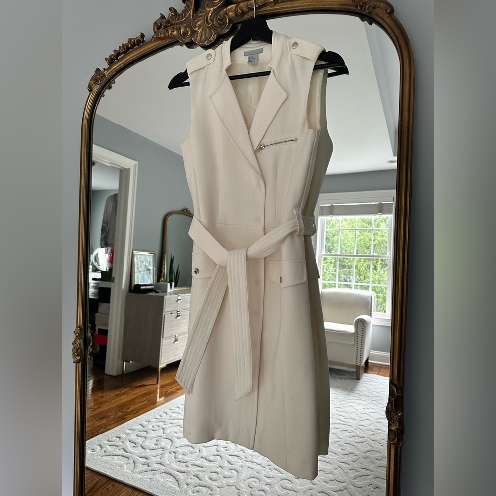 Posh Sleeveless Blazer